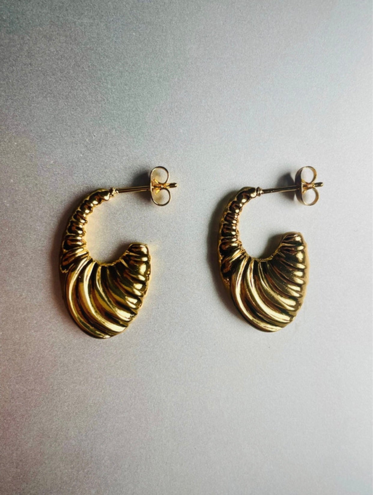 Maison Croissant Hoops