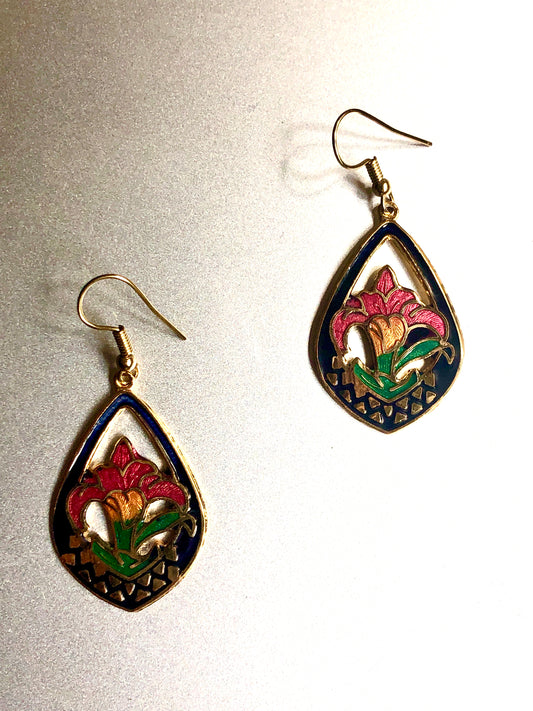 Floraler Tropfen – Vintage-Cloisonné-Ohrringe