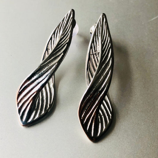 Twist Leaves