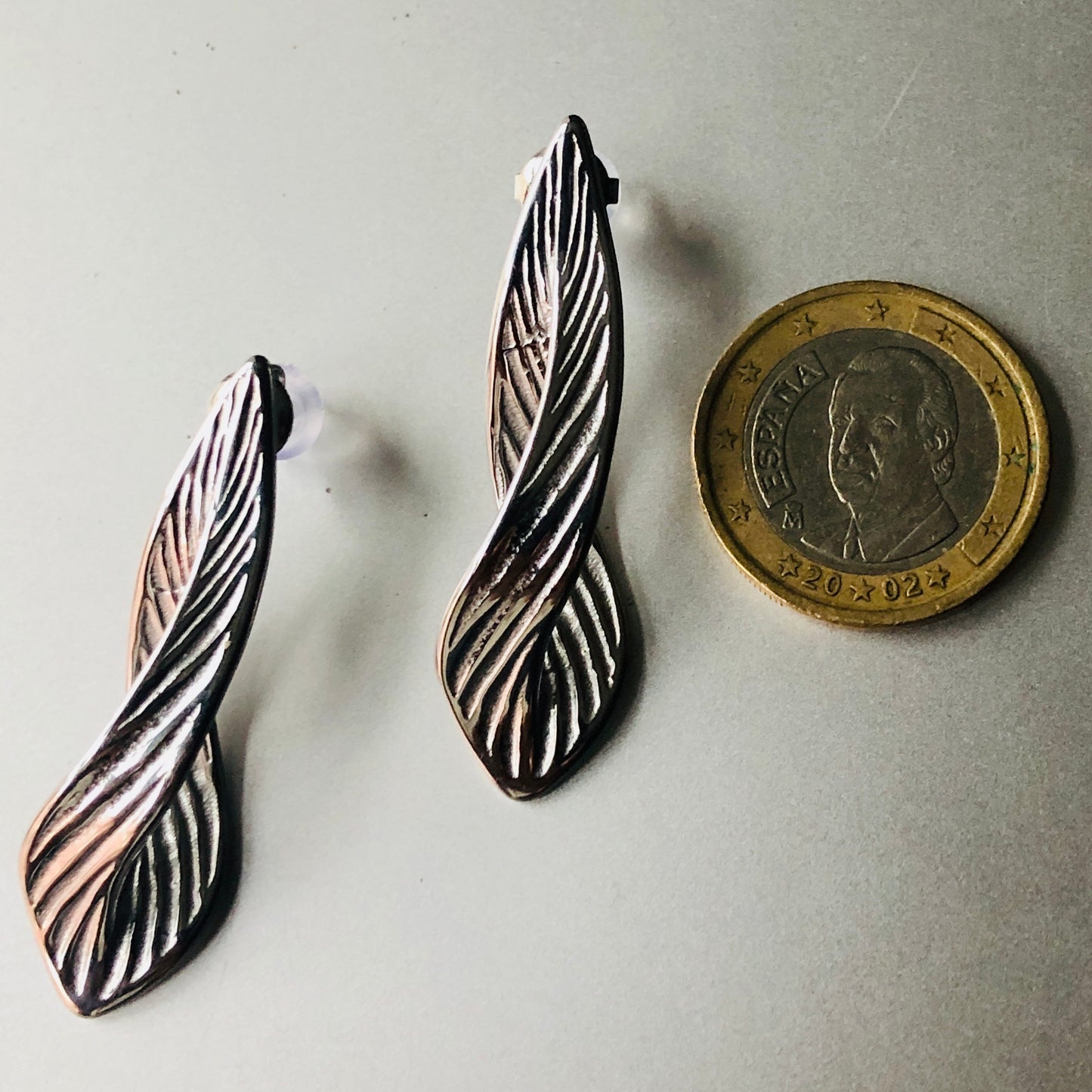 Twist Leaves
