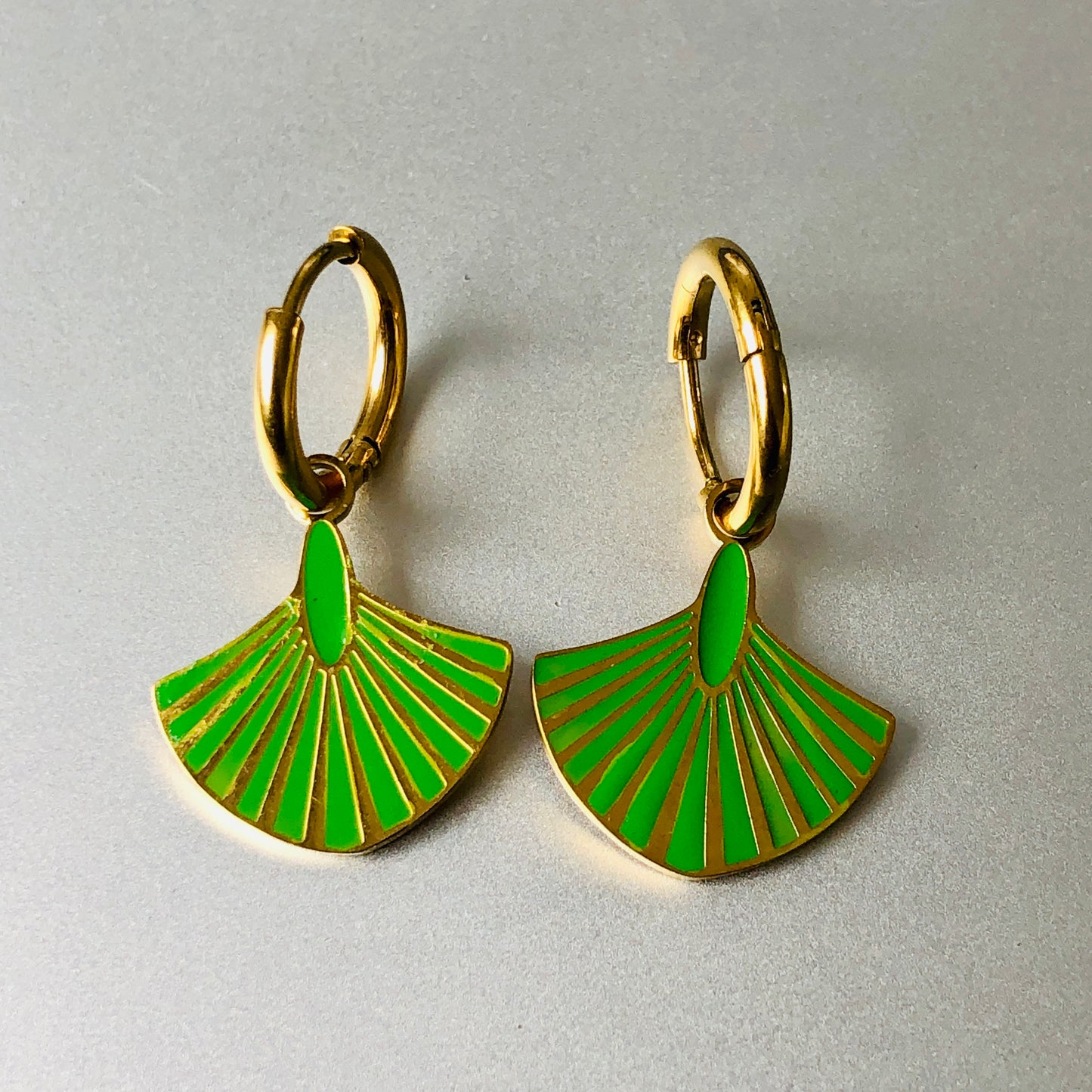 Émeraude Arc – Art-Déco Statement Hoops