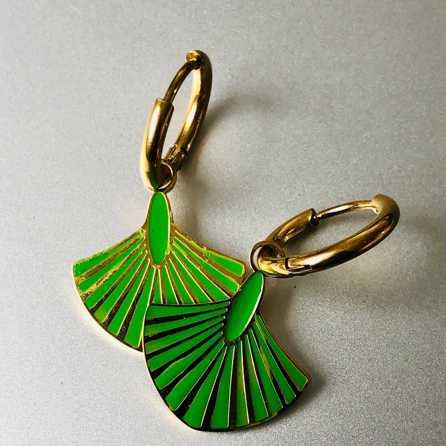 Émeraude Arc – Art-Déco Statement Hoops