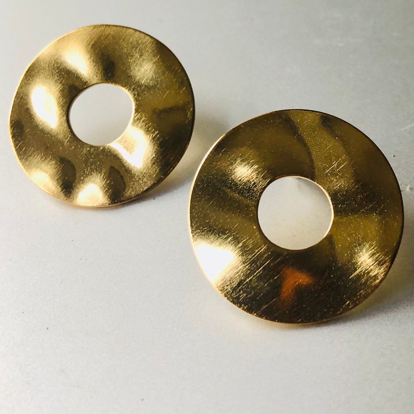 Aurora Disc Studs