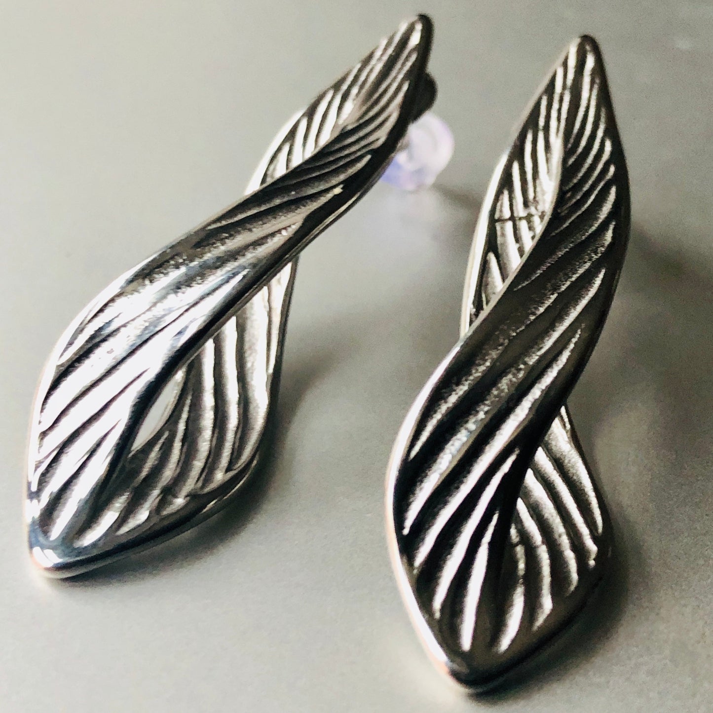 Twist Leaves