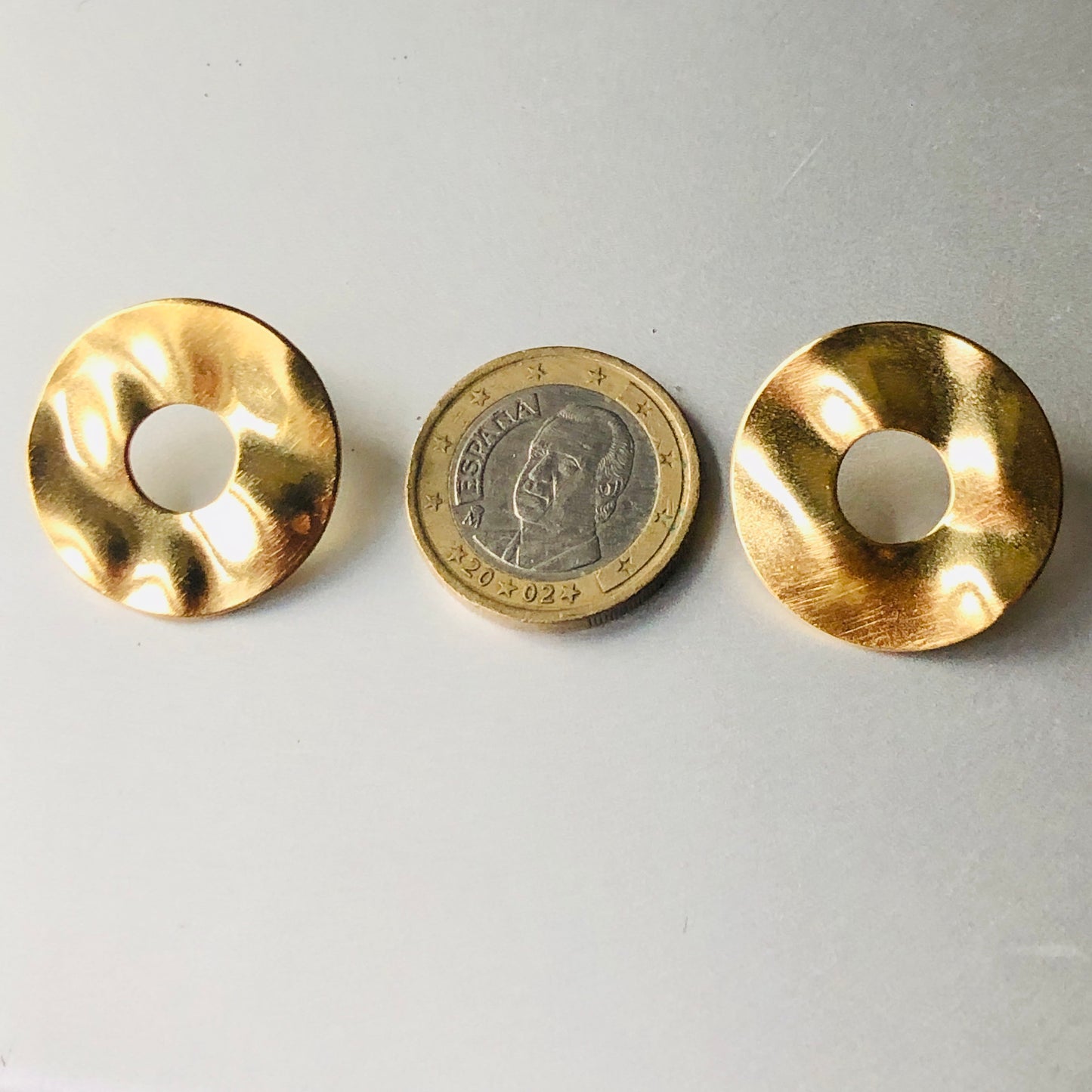 Aurora Disc Studs