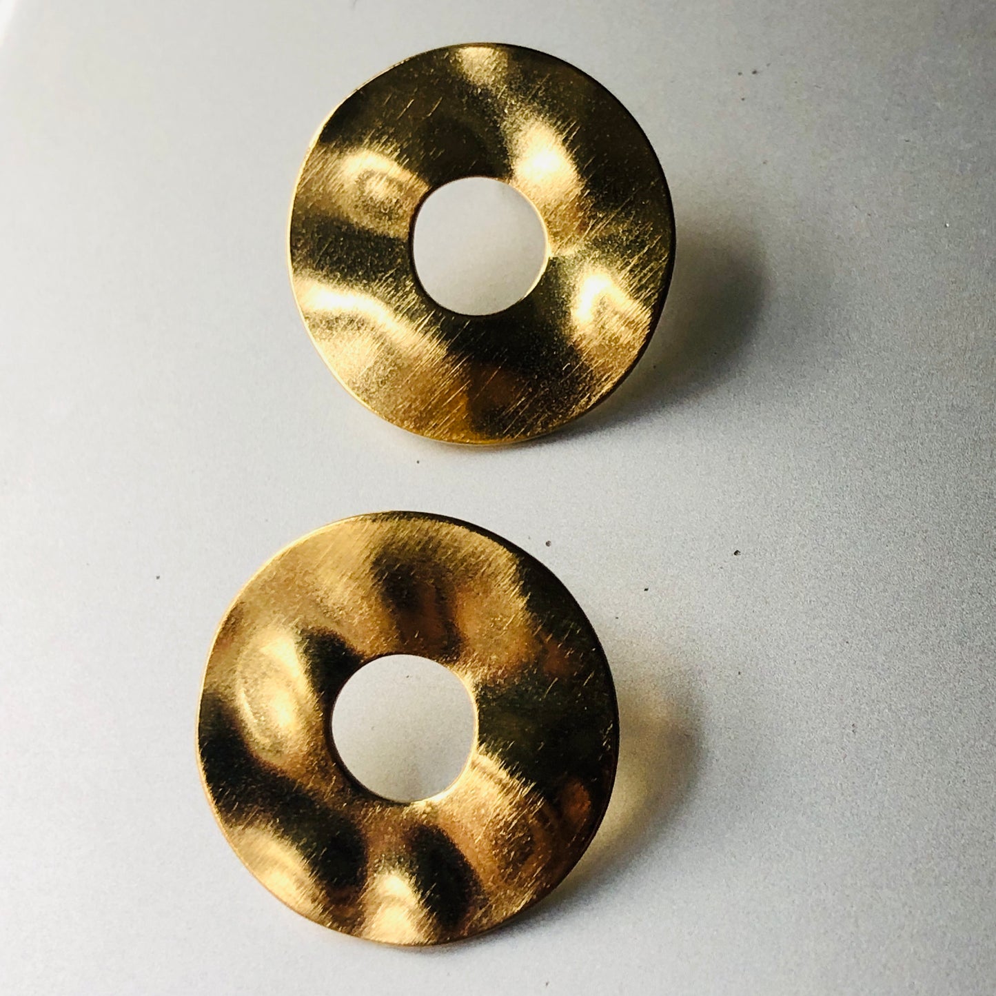 Aurora Disc Studs