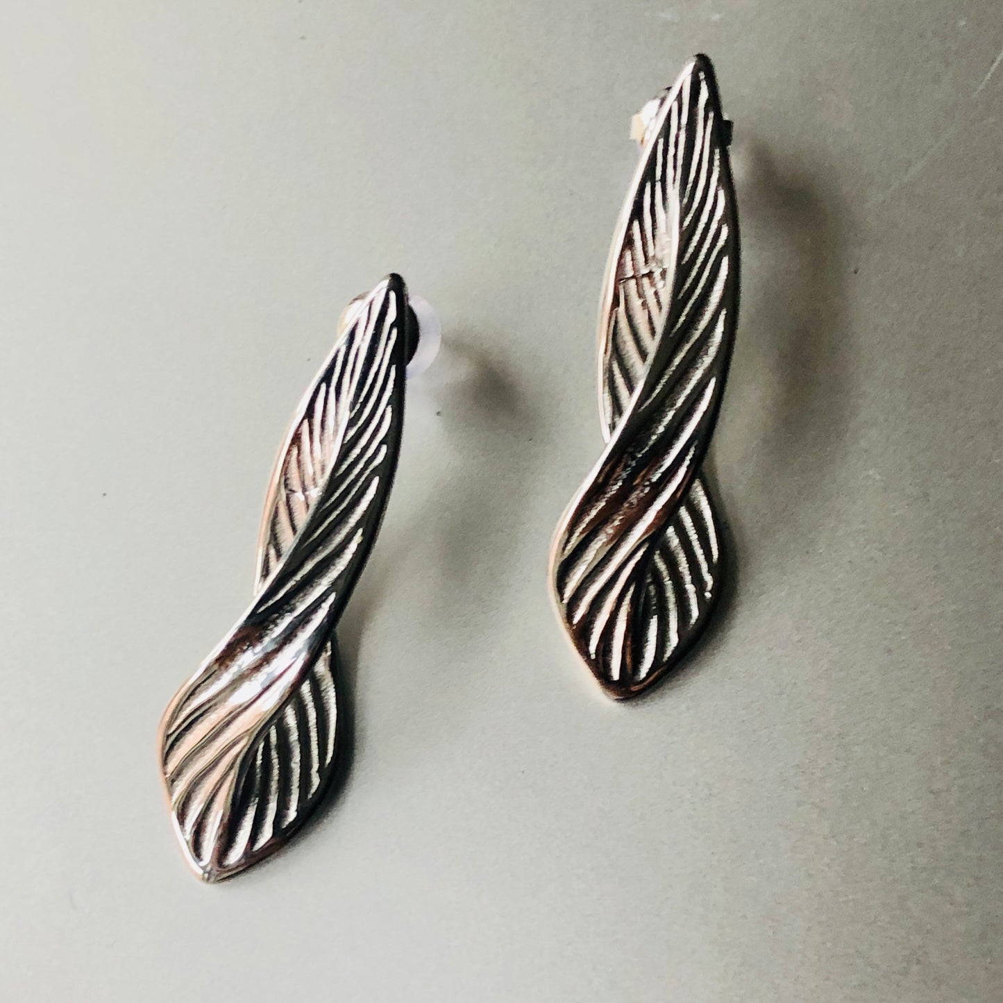 Twist Leaves