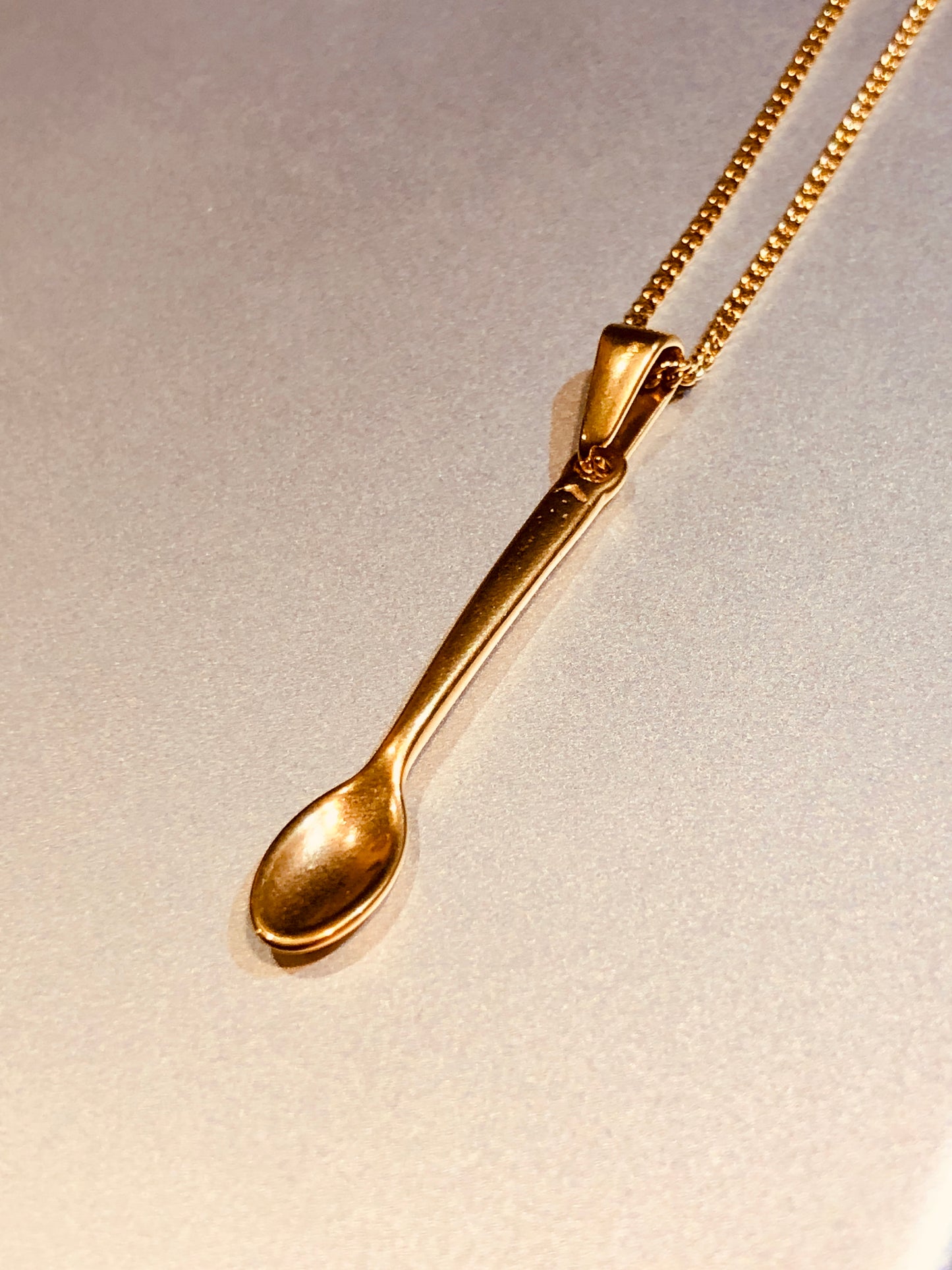 A - Cuillère Dorée Atelier